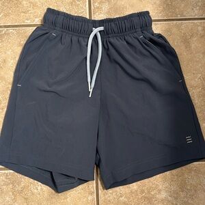Free Fly boys land to sea shorts (size S 7/8)